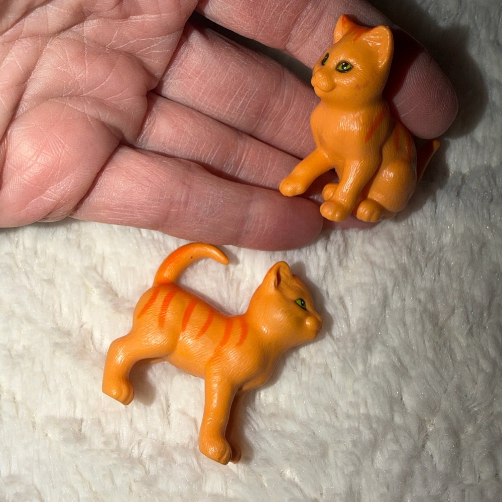 Littlest Pet Shop. Orange Cat Figurine Set. MUST BE BUNDLED